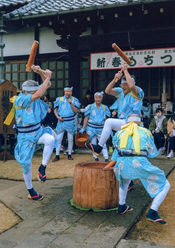 0165県指定文化財「南大塚の餅つき踊り」