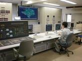 写真:モニター監視の様子