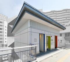 写真:公衆トイレを設置した後