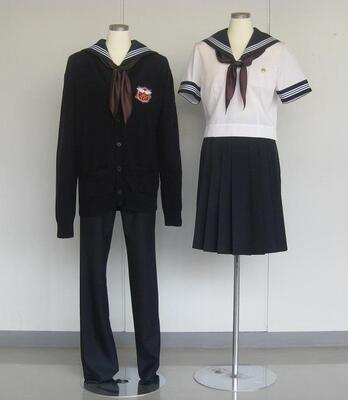 写真:市立川越高等学校女子制服