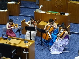 写真:カルテット・ソナーレの演奏の様子