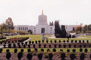 写真:オレゴン州議会議事堂