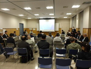 説明会の写真その2